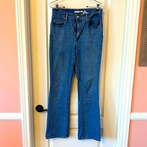 Levi’s High Rise Bootcut Jeans size 31